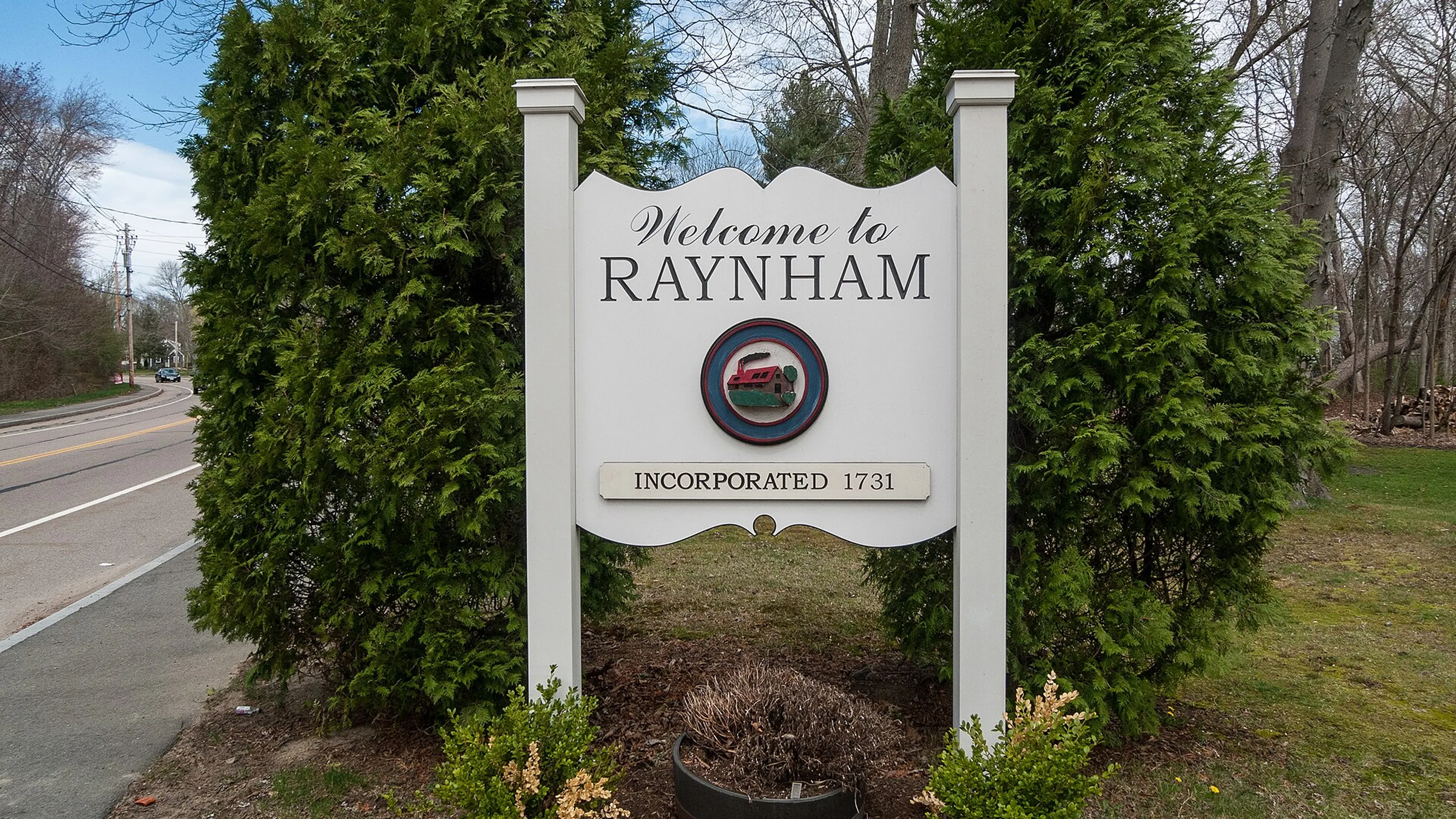 Raynham, Massachusetts town line Welcome sign, Raynham MA